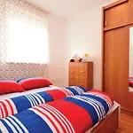 2 Bedroom Awesome In *