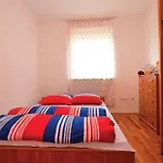 2 Bedroom Awesome In Lejlighed *
