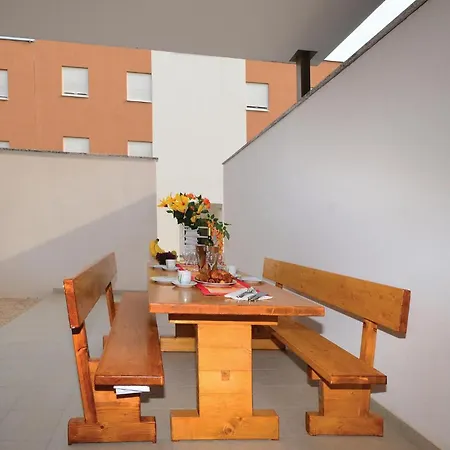 2 Bedroom Pet Friendly In Nin