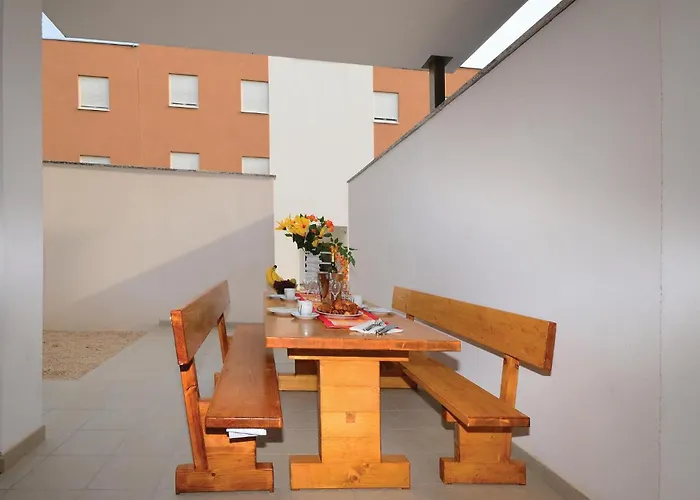 2 Bedroom Awesome In 닌