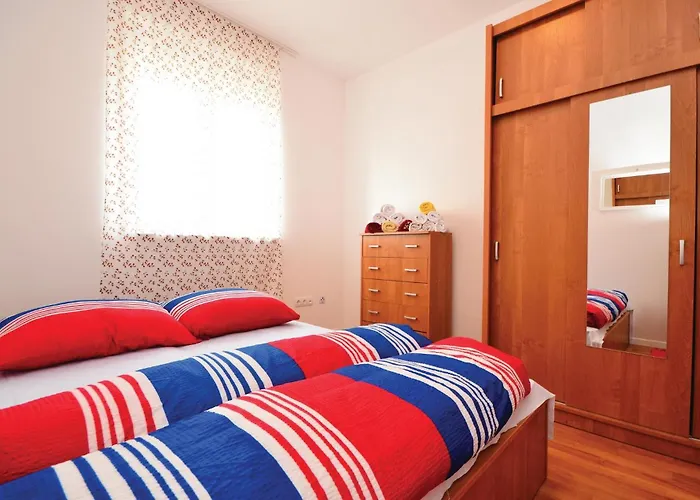 2 Bedroom Awesome In *